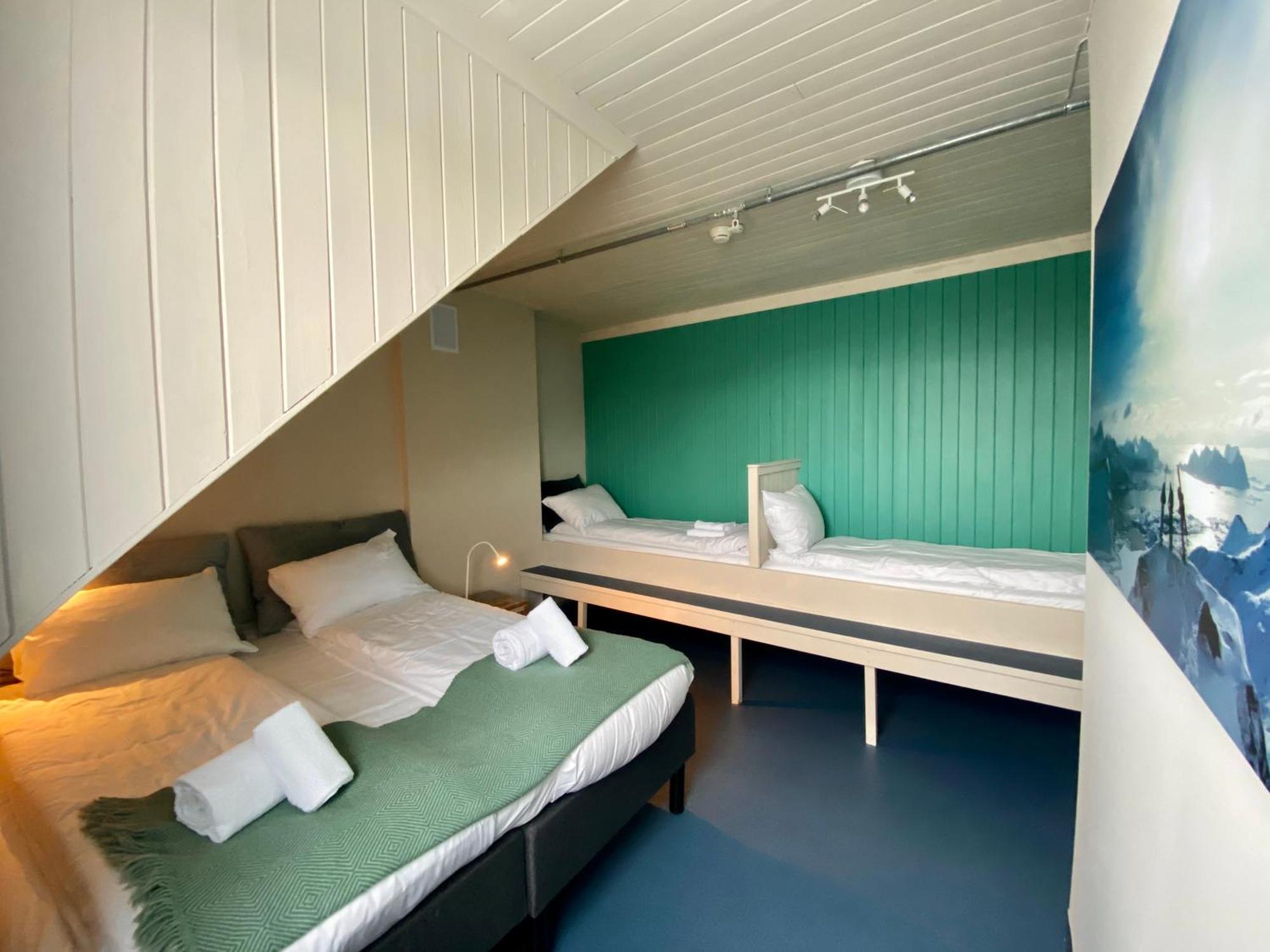 Notnes Midnattsol Guesthouse Skrova Екстериор снимка