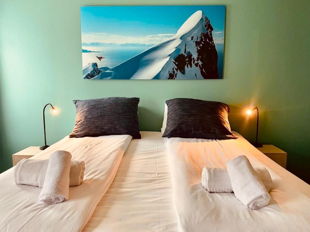 Notnes Midnattsol Guesthouse Skrova Екстериор снимка